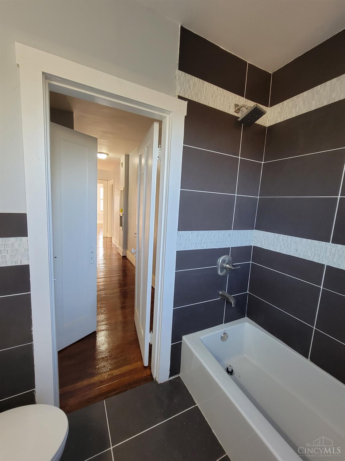 723 Chalfonte Place, Cincinnati, OH, 45229 — photo 16