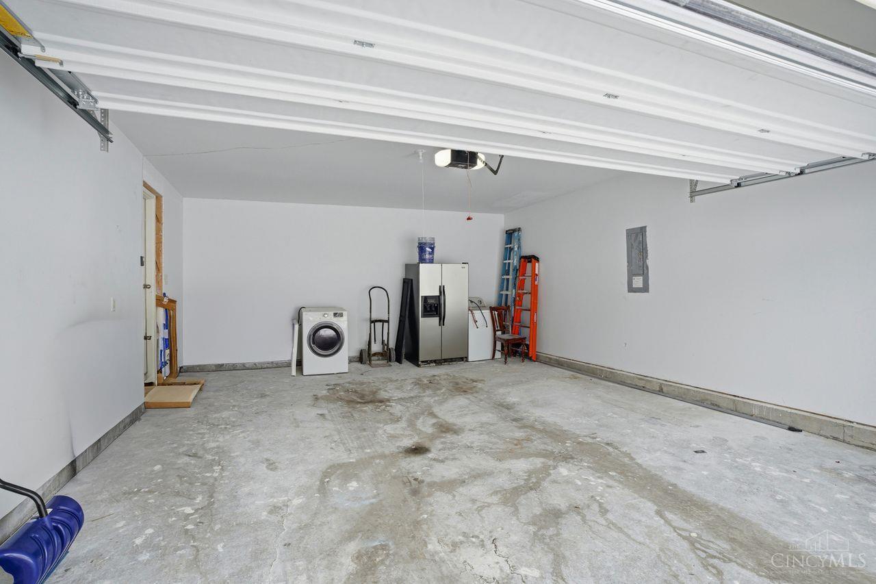 1102 Arbor Springs Drive, Hamilton, OH, 45013 — photo 34