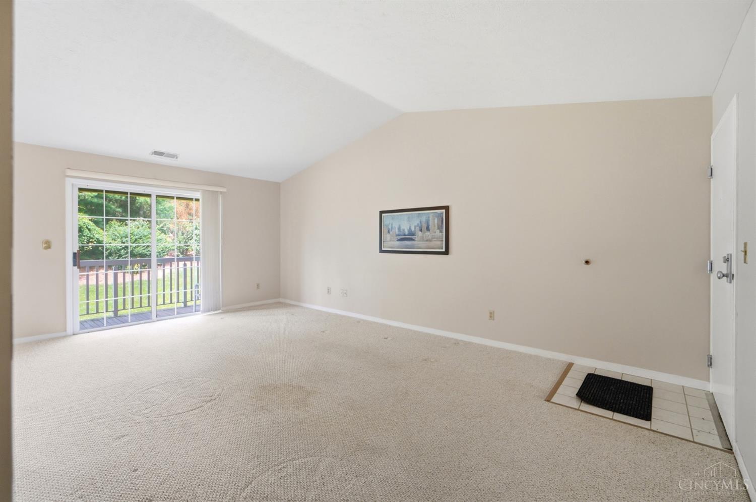 8753 Carrousel Park Cir #99, Colerain Twp, OH, 45251 — photo 12