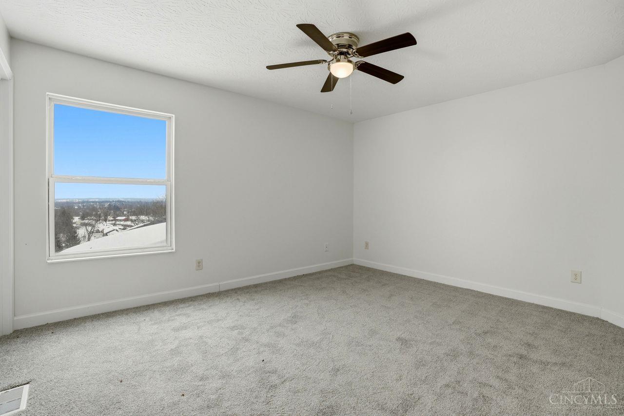 1102 Arbor Springs Drive, Hamilton, OH, 45013 — photo 20