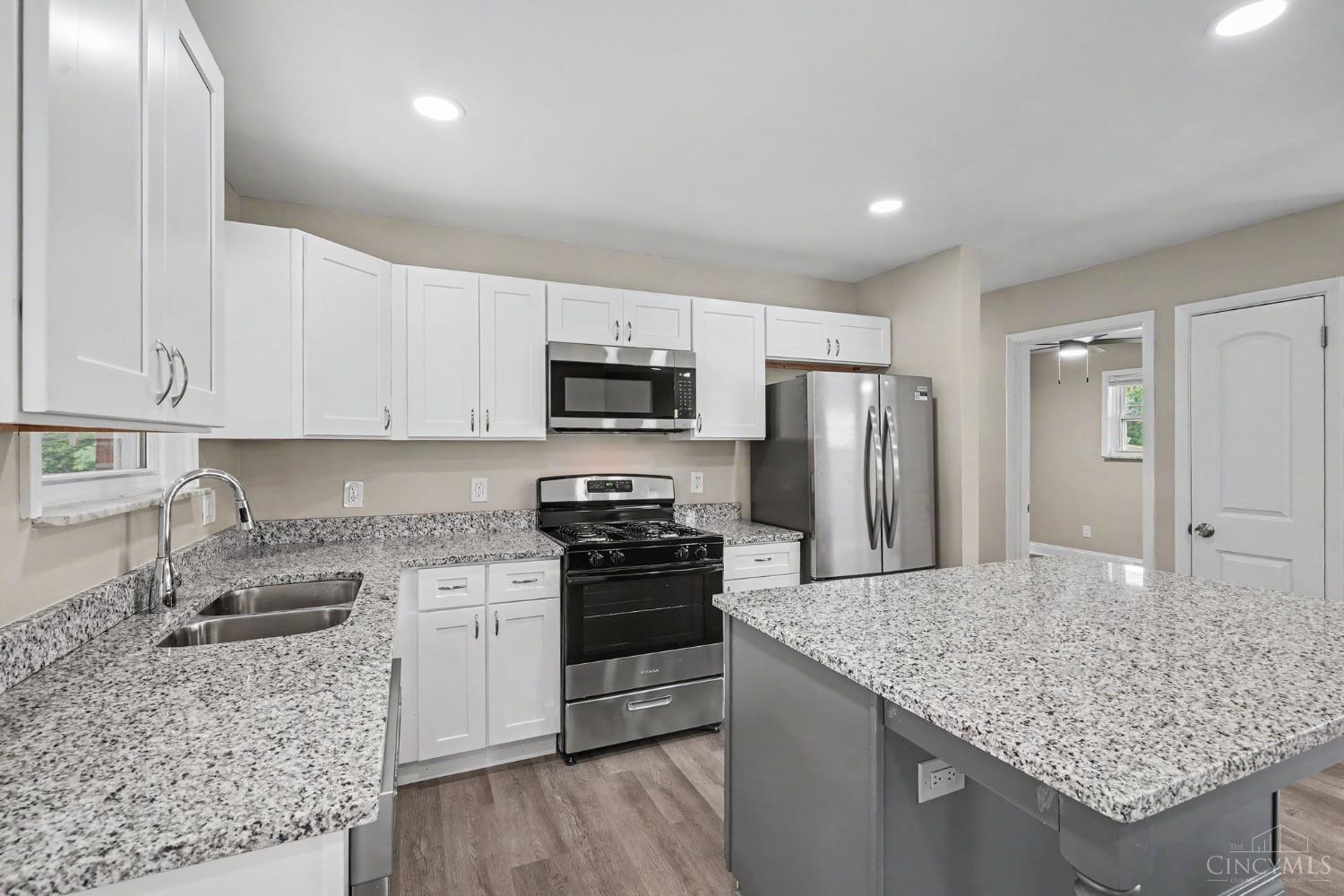 3260 Harry Lee Lane, Colerain Twp, OH, 45239 — photo 5