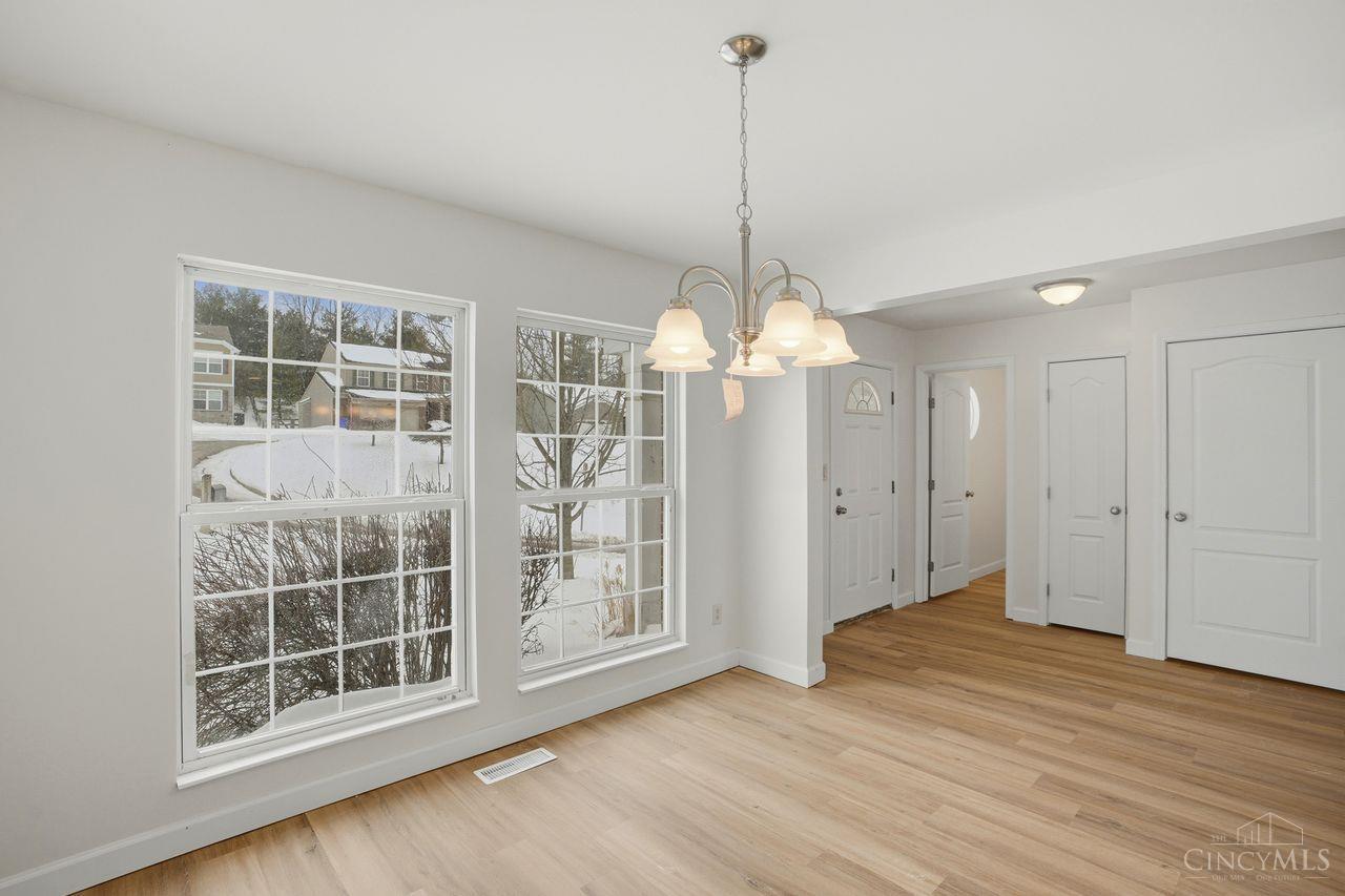 1102 Arbor Springs Drive, Hamilton, OH, 45013 — photo 14