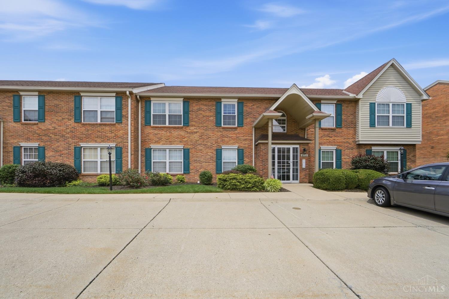 8753 Carrousel Park Cir #99, Colerain Twp, OH, 45251