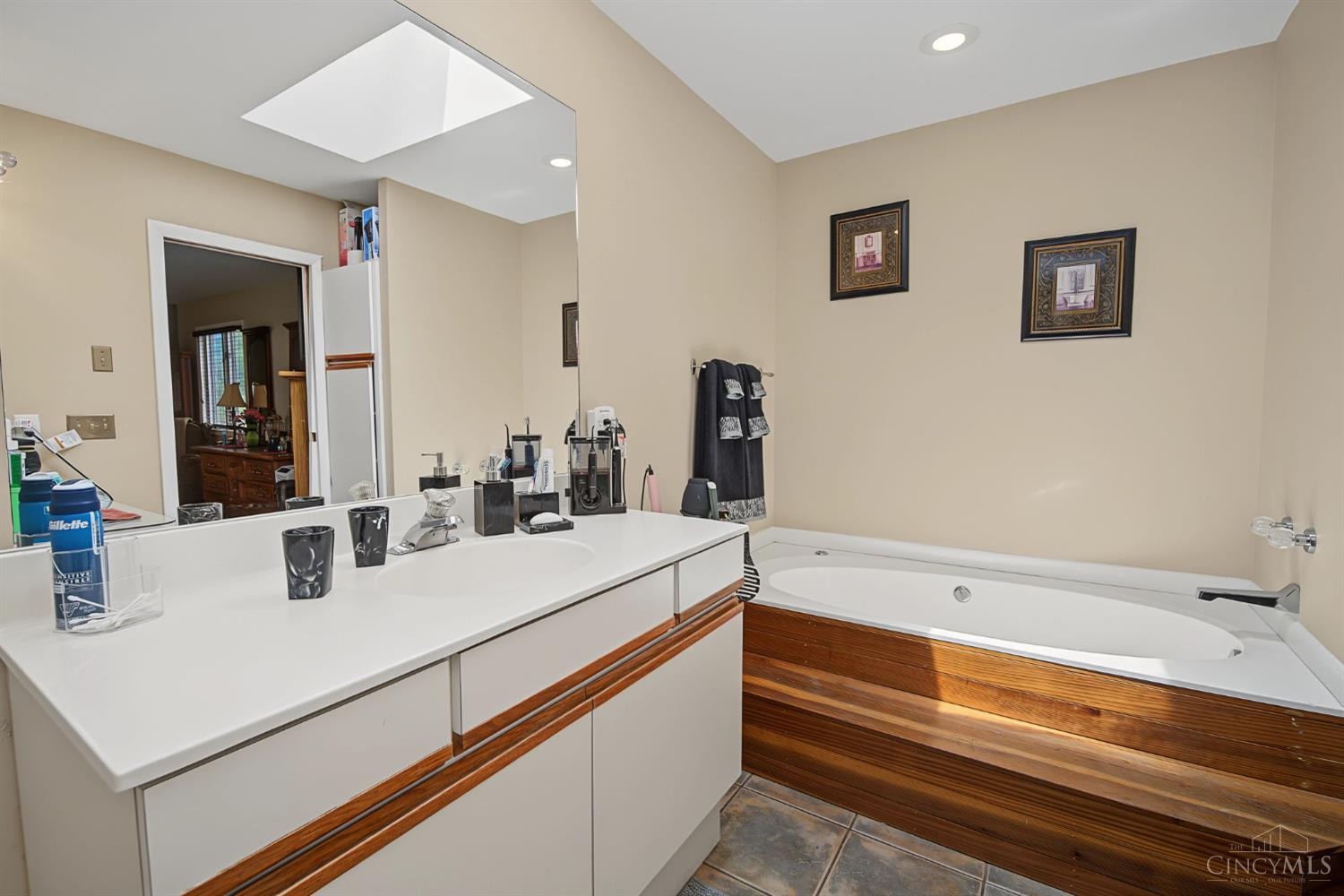 7229 Hartford Court, West Chester, OH, 45069 — photo 34