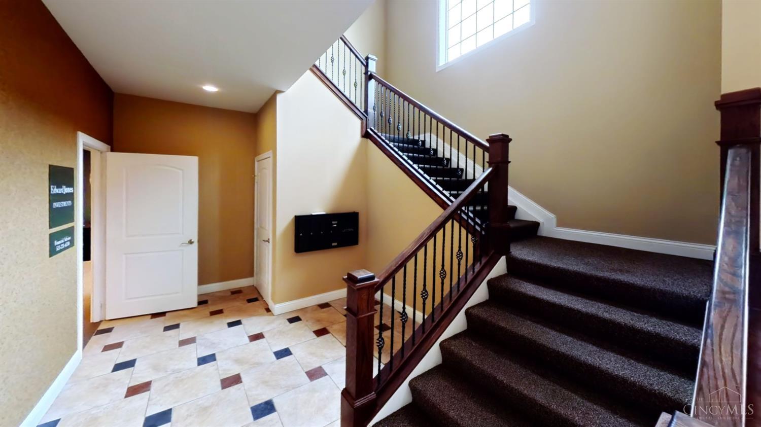 5078 Wooster Pike #200, Cincinnati, OH, 45226 — photo 11