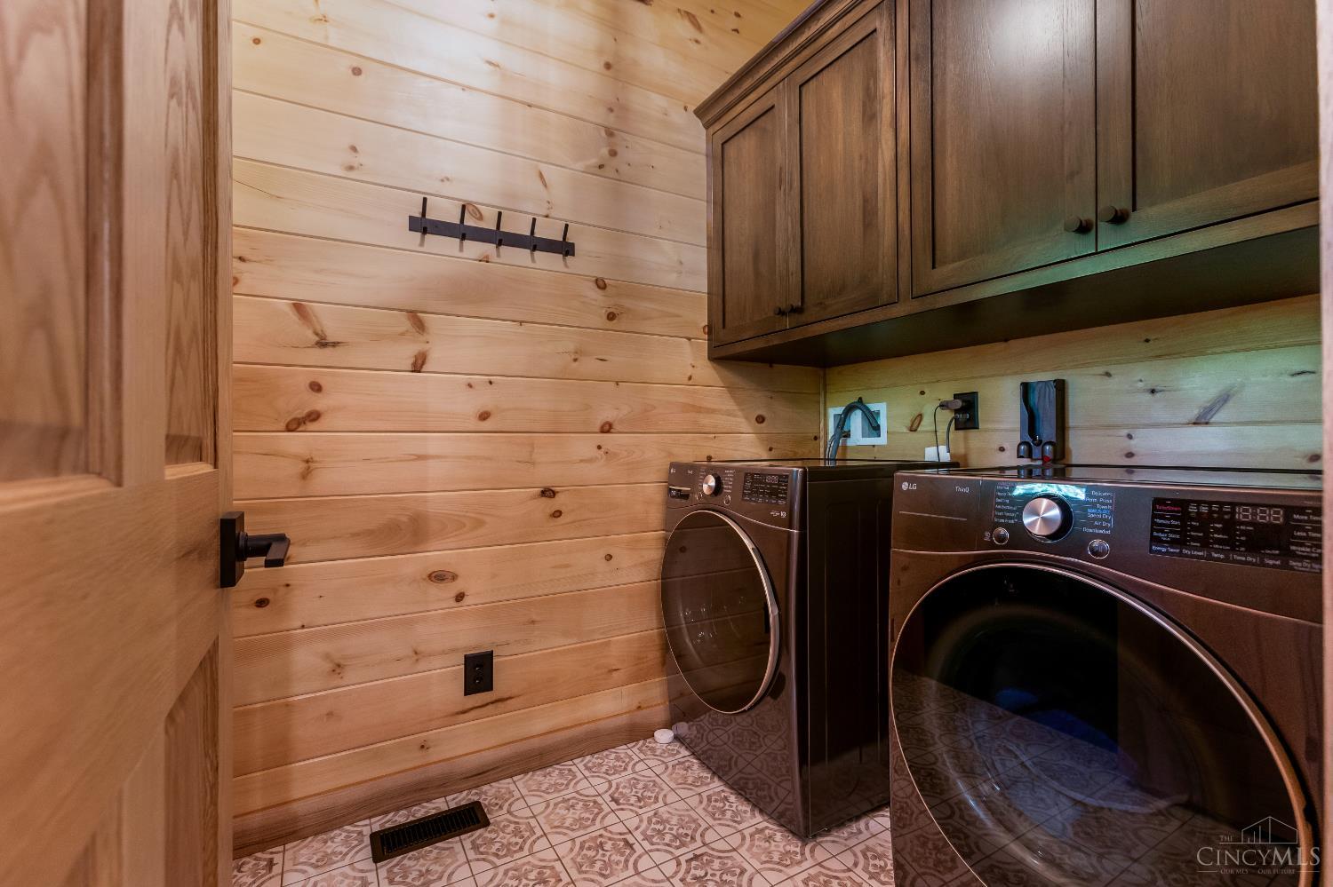 25089 Chapel Ridge Road, Benton Twp, OH, 43152 — photo 9