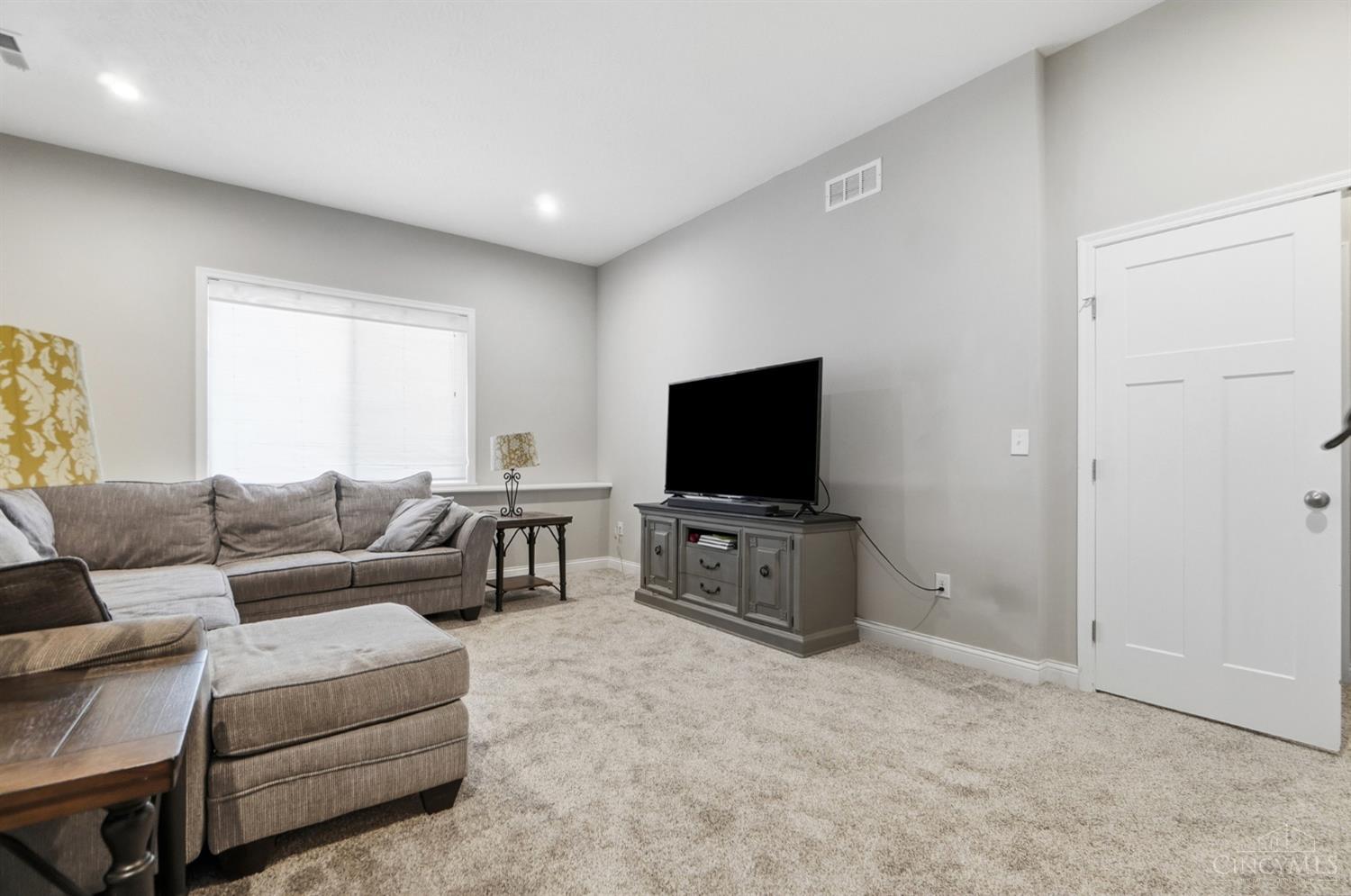 2716 Renaissance Boulevard, Middletown, OH, 45005 — photo 39