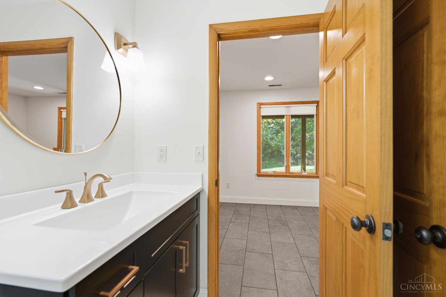 7767 Shawnee Run Road, Indian Hill, OH, 45243 — photo 40