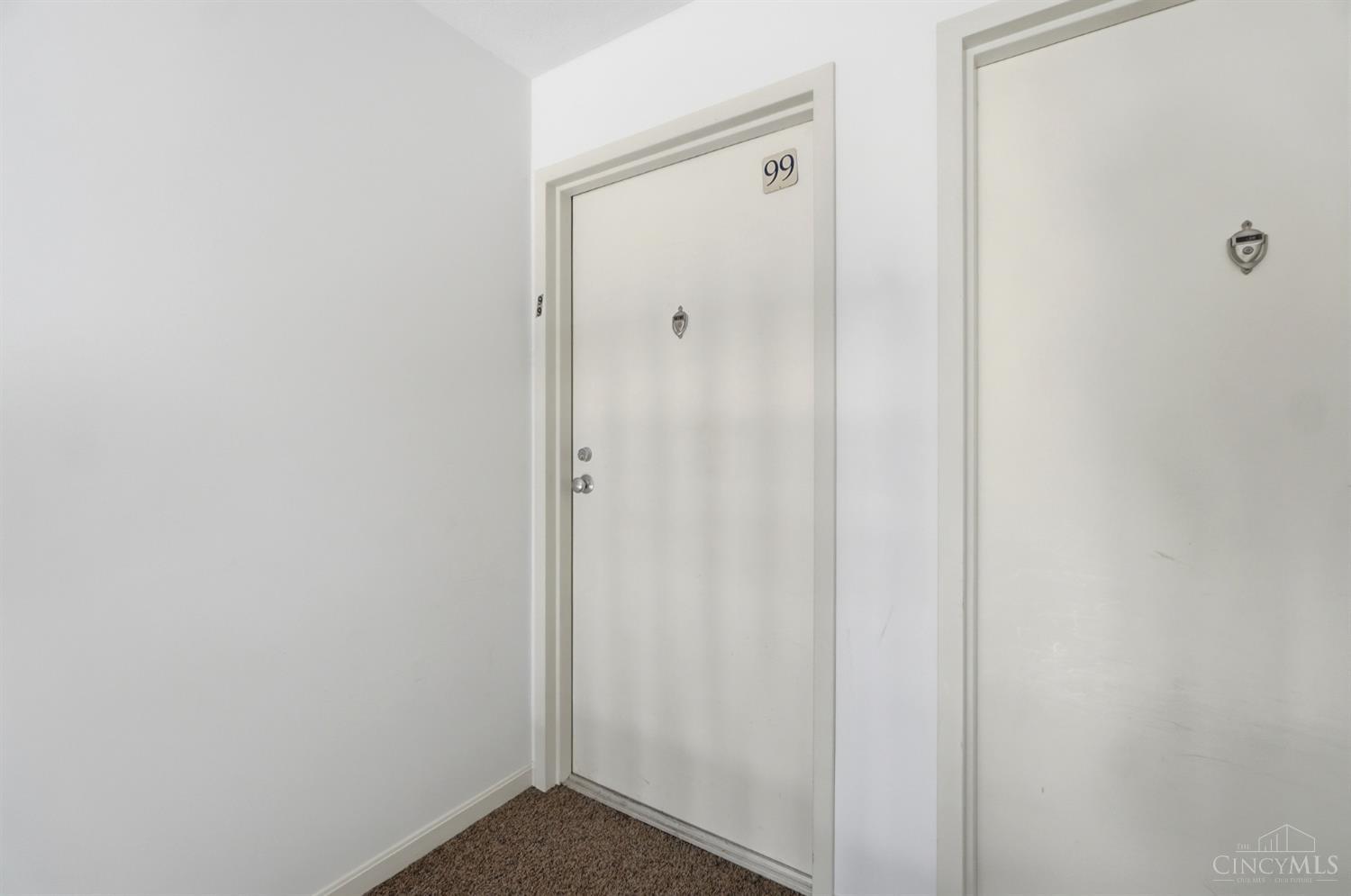 8753 Carrousel Park Cir #99, Colerain Twp, OH, 45251 — photo 9