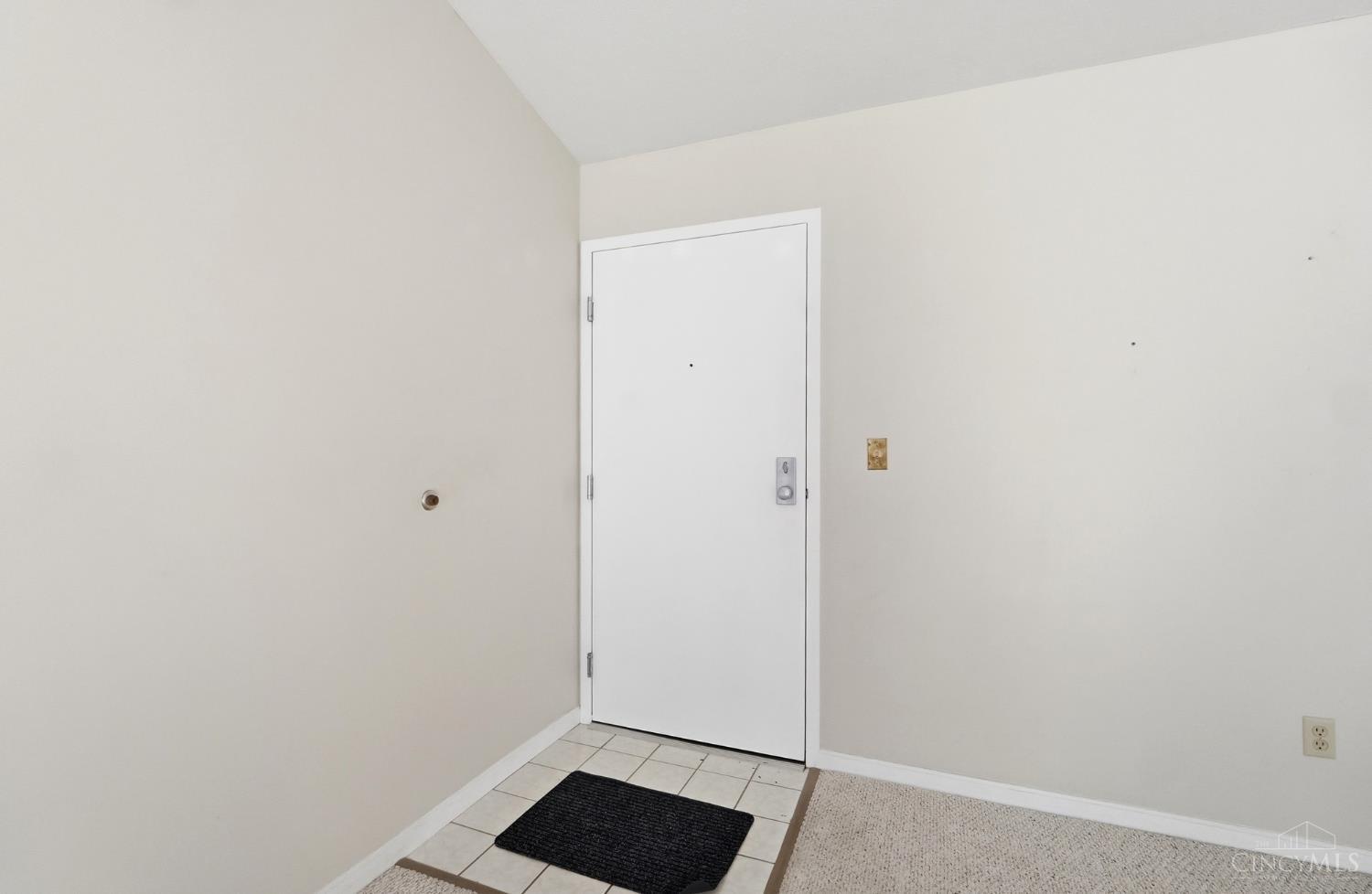 8753 Carrousel Park Cir #99, Colerain Twp, OH, 45251 — photo 10