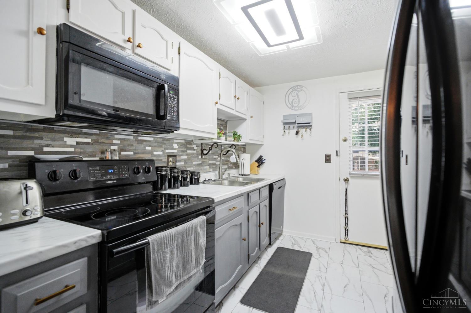 5855 Winchester Drive, Miami Twp, OH, 45150 — photo 4