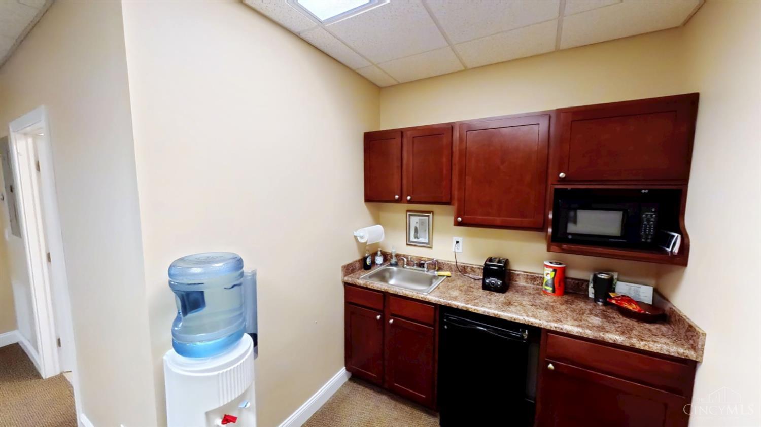 5078 Wooster Pike #200, Cincinnati, OH, 45226 — photo 8