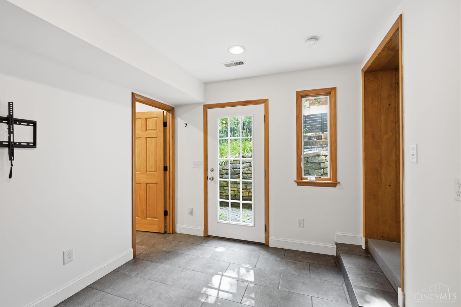 7767 Shawnee Run Road, Indian Hill, OH, 45243 — photo 36