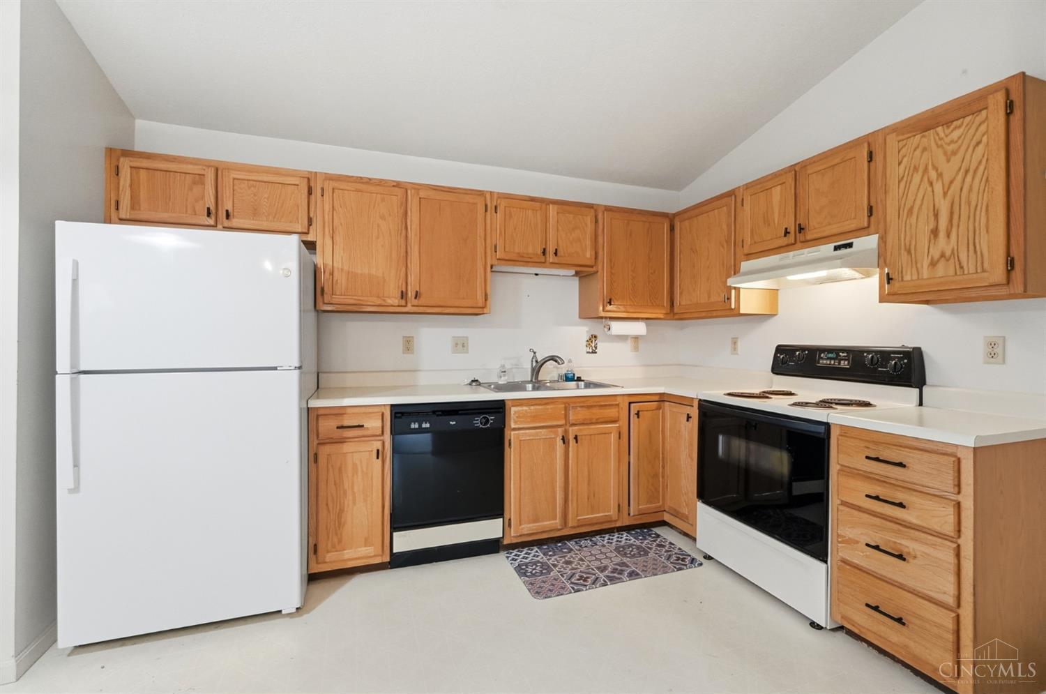8753 Carrousel Park Cir #99, Colerain Twp, OH, 45251 — photo 18