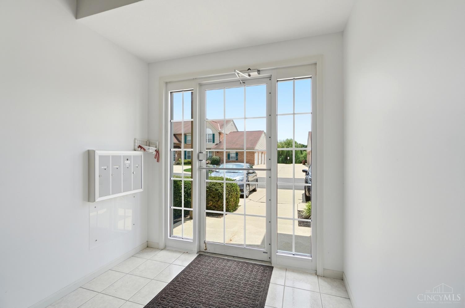 8753 Carrousel Park Cir #99, Colerain Twp, OH, 45251 — photo 7