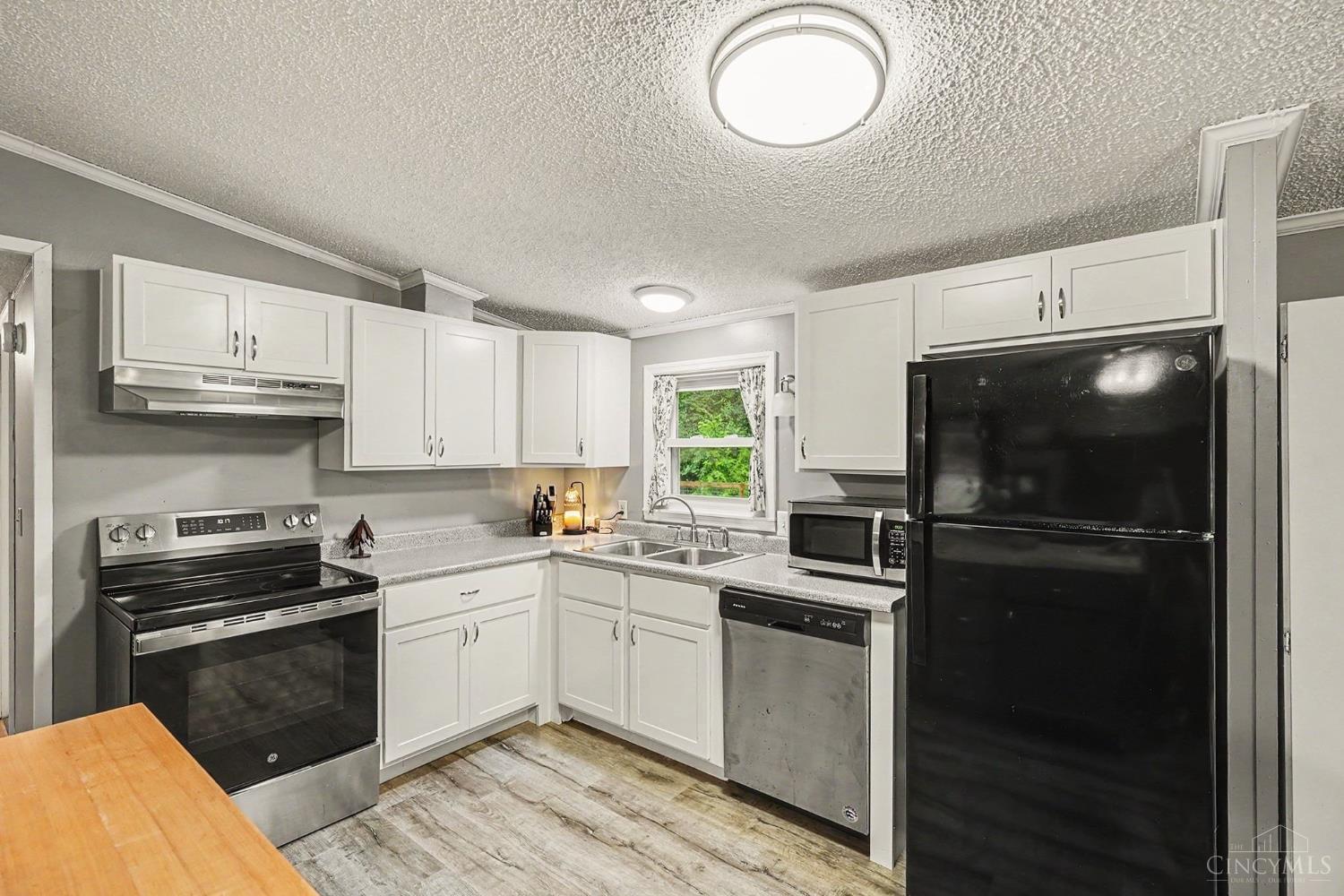 17451 Bloomrose Road, Sterling Twp, OH, 45176 — photo 4