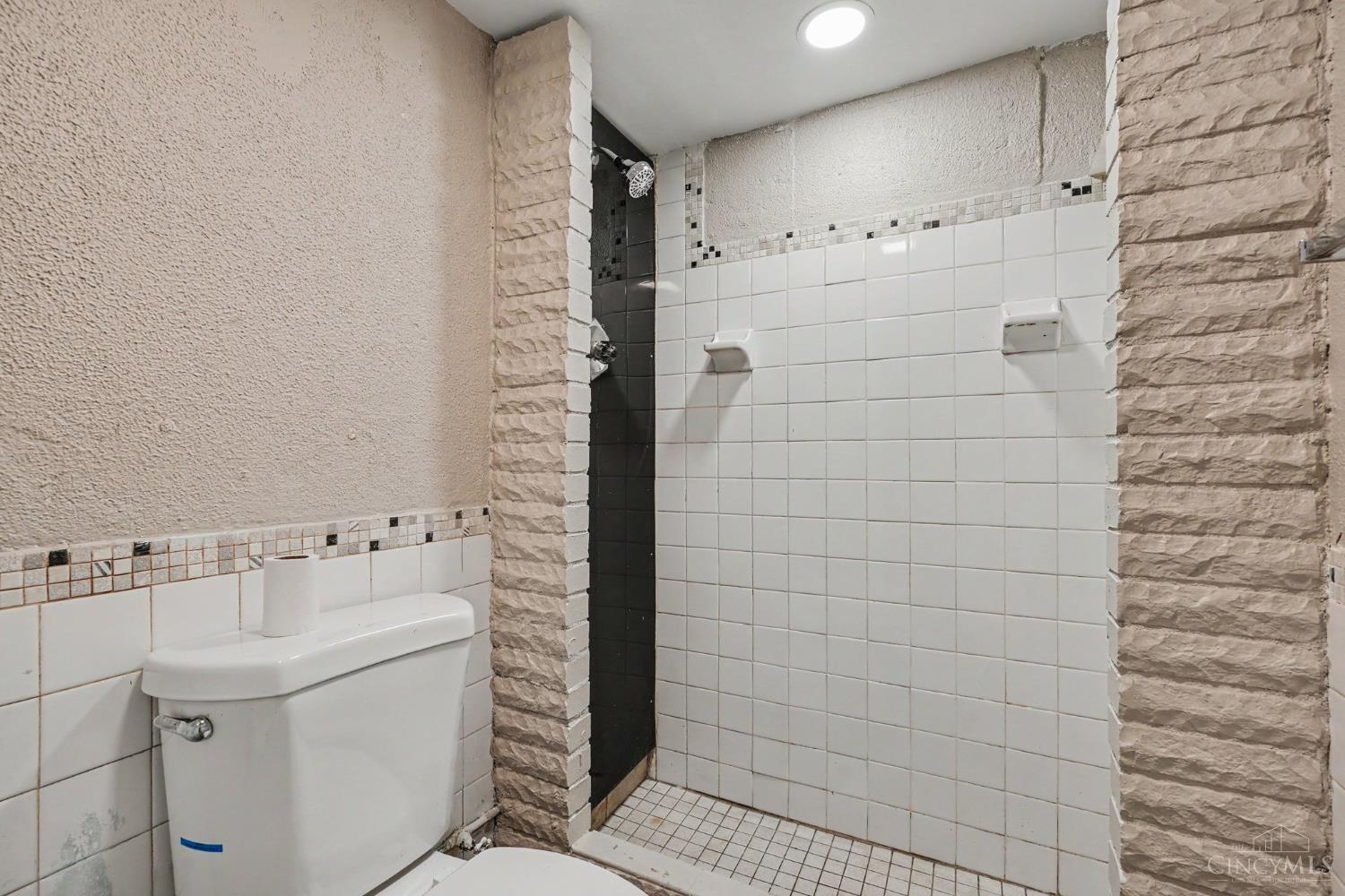 3260 Harry Lee Lane, Colerain Twp, OH, 45239 — photo 12