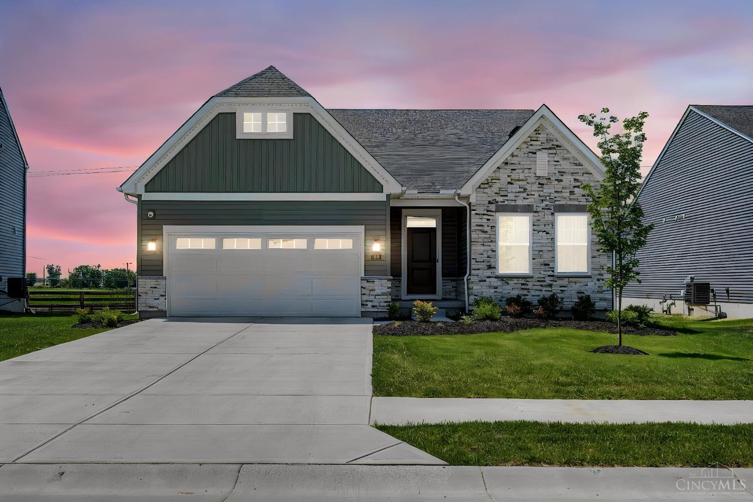 454 Red Maple Lane, Wilmington, OH, 45177 — photo 2
