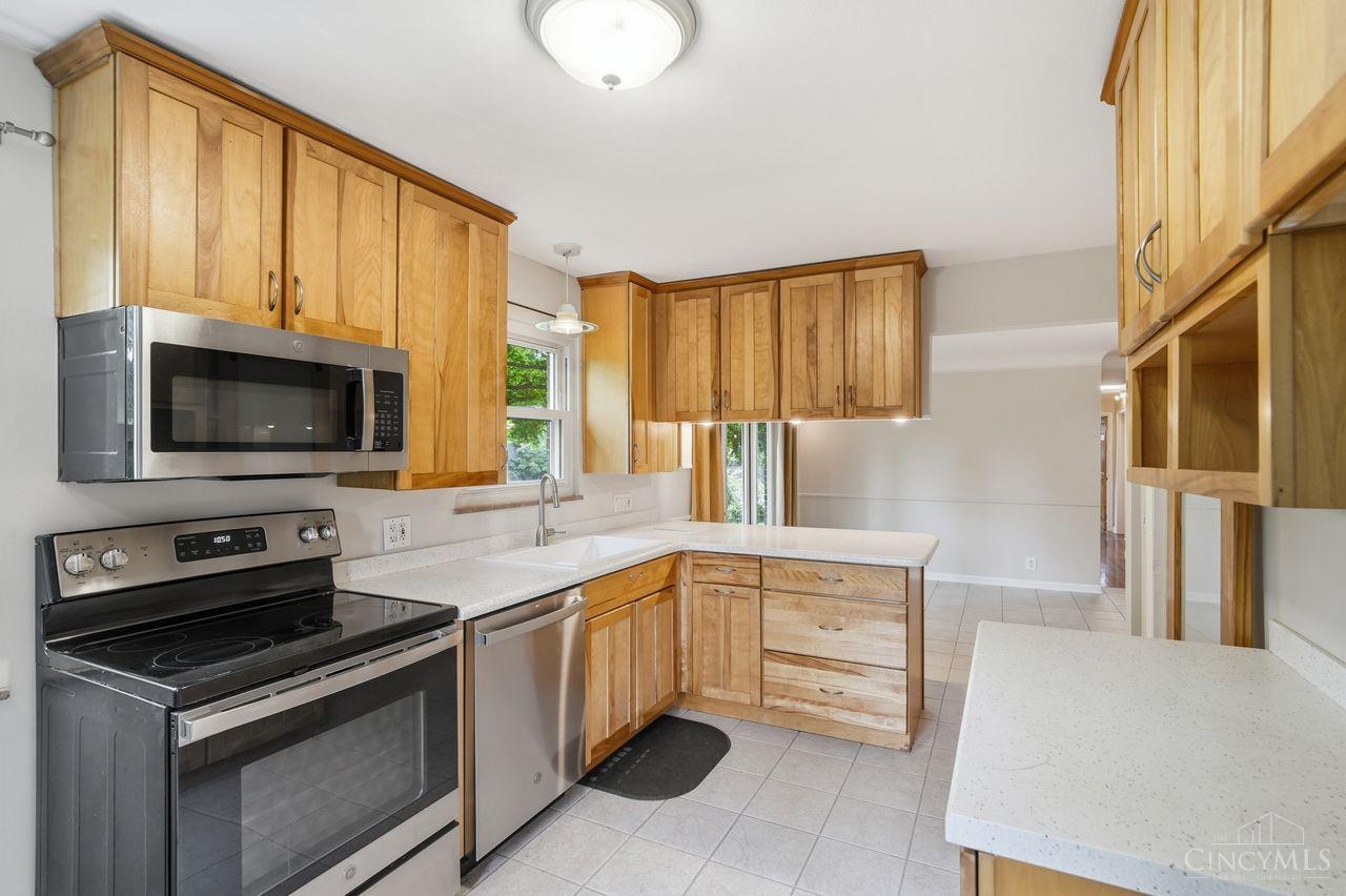 10250 Kerrianna Drive, Montgomery, OH, 45242 — photo 13