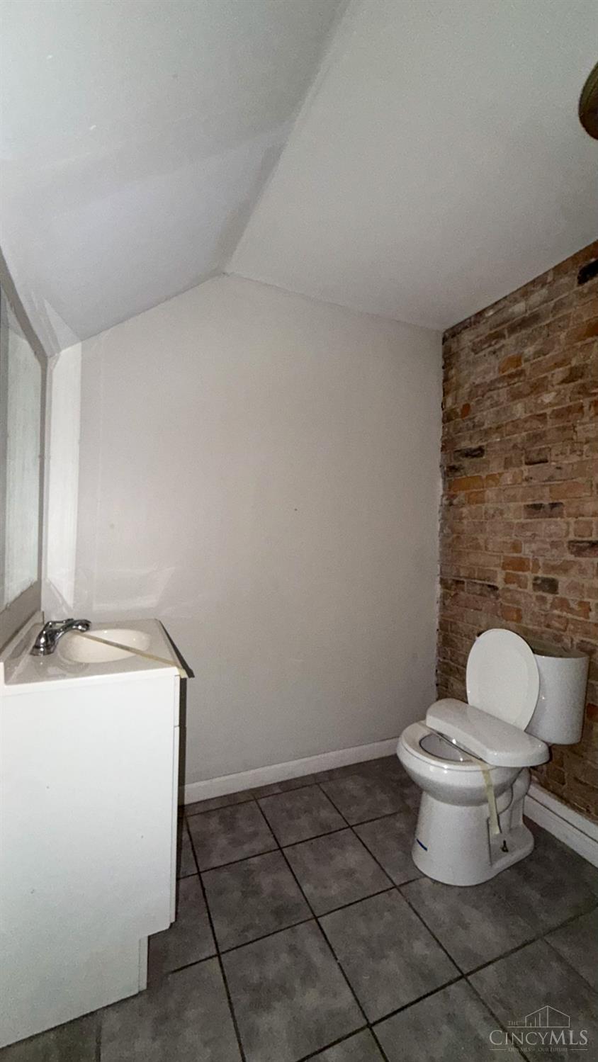 2478 Paris Street, Cincinnati, OH, 45219 — photo 37