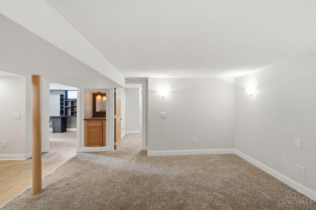 10250 Kerrianna Drive, Montgomery, OH, 45242 — photo 32