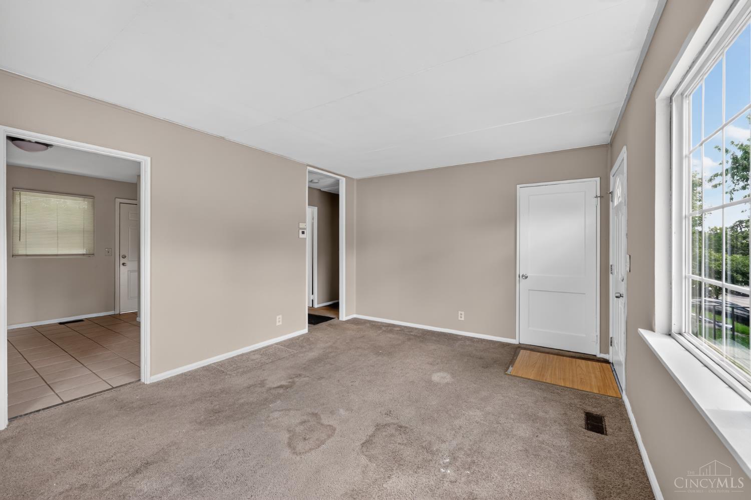 1910 Ashbrook Drive, Cincinnati, OH, 45238 — photo 5