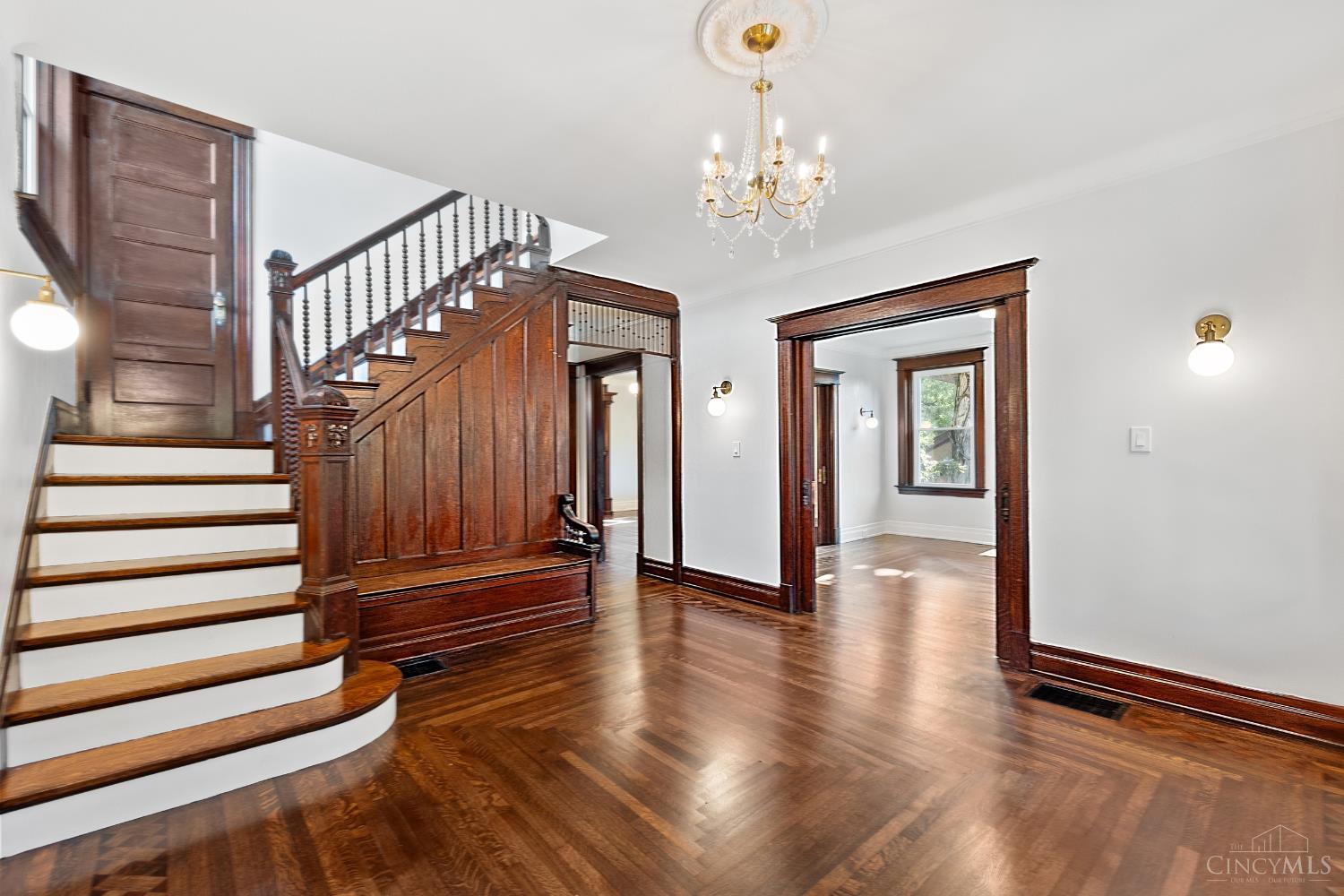 1028 Valley Lane, Cincinnati, OH, 45229 — photo 5