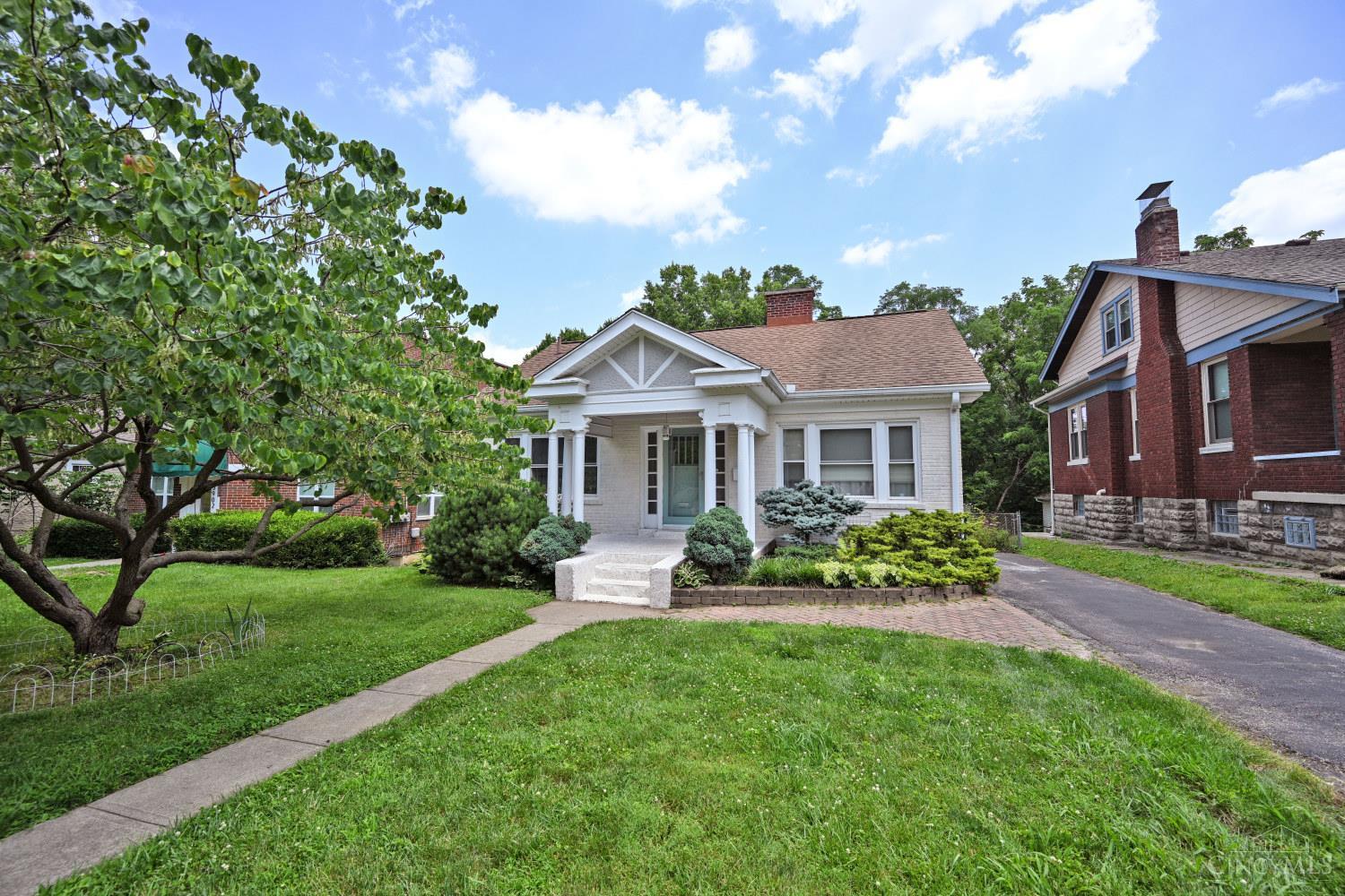Homes for sale in Cincinnati, OH | 5830 Woodmont Ave, Cincinnati, OH 45213 | MLS# 1885214