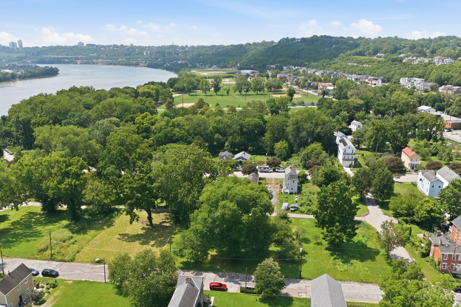 225 Worth Street, Cincinnati, OH, 45226 — photo 3