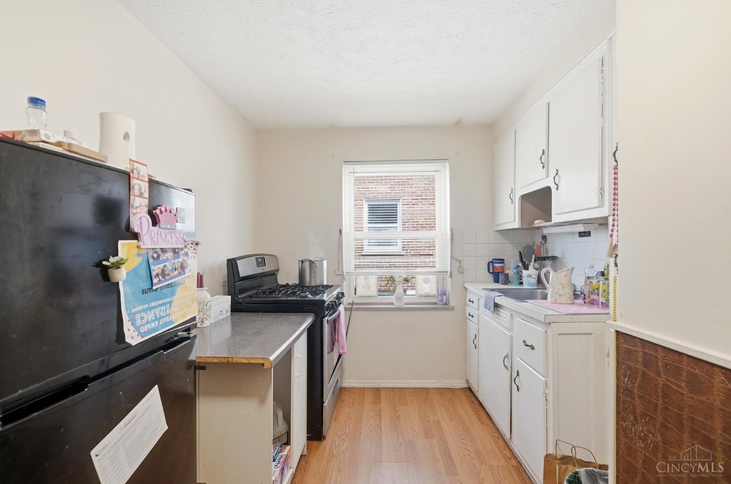 27 Gahl Terrace, Reading, OH, 45215 — photo 10