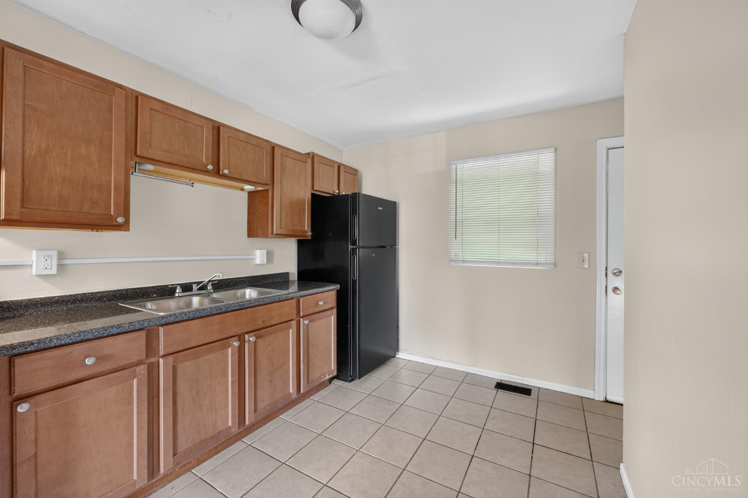 1910 Ashbrook Drive, Cincinnati, OH, 45238 — photo 11