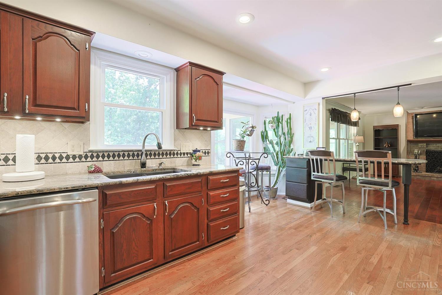 6202 Shadowhill Way, Miami Twp, OH, 45140 — photo 15
