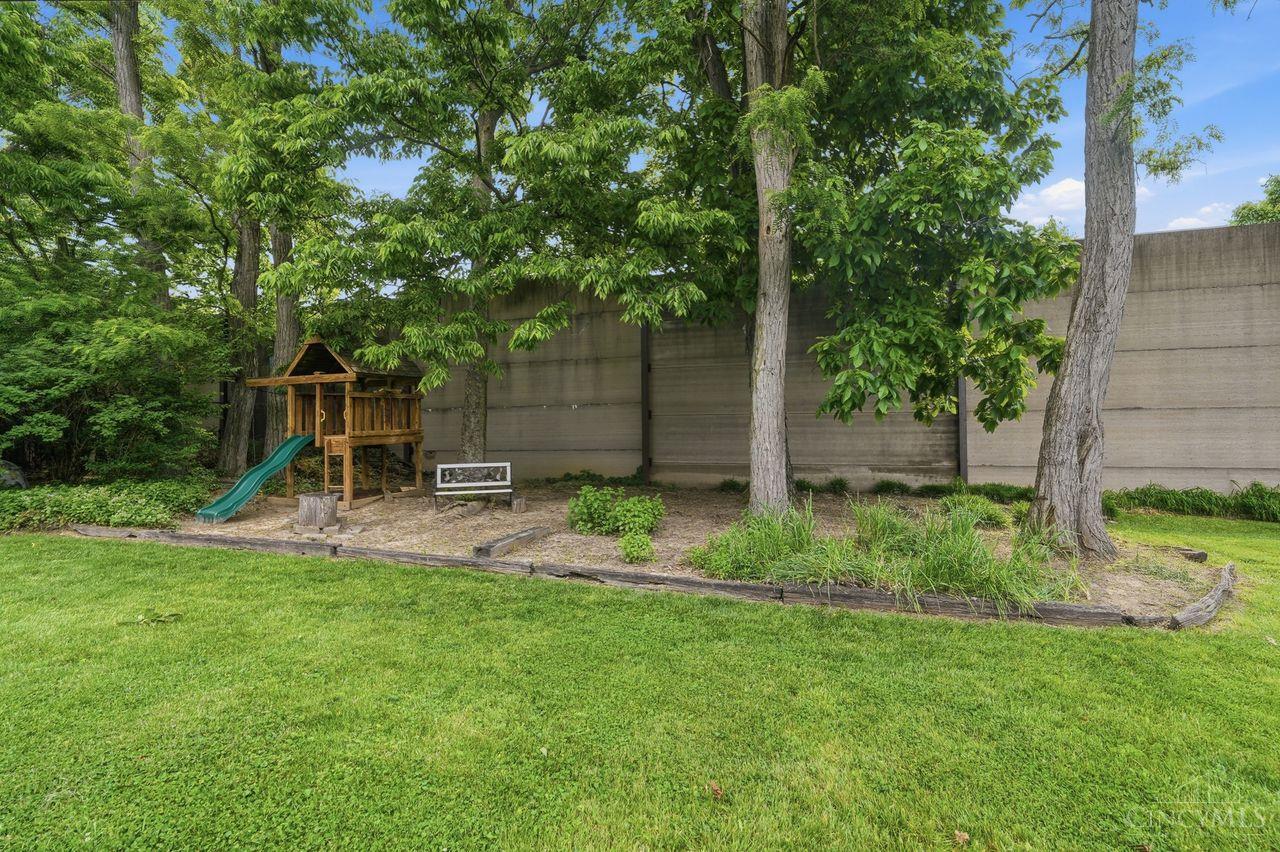 10250 Kerrianna Drive, Montgomery, OH, 45242 — photo 48