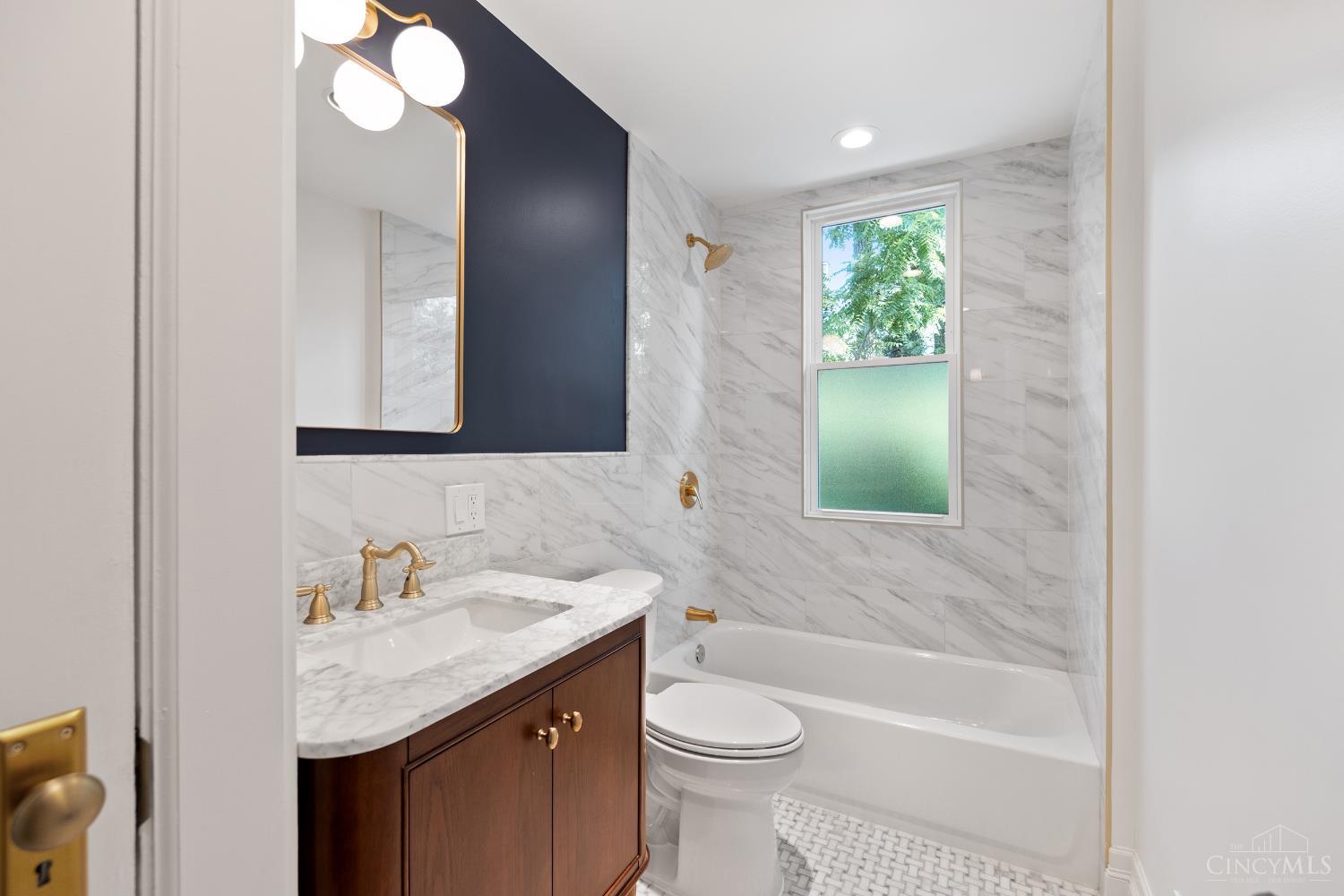 1028 Valley Lane, Cincinnati, OH, 45229 — photo 34