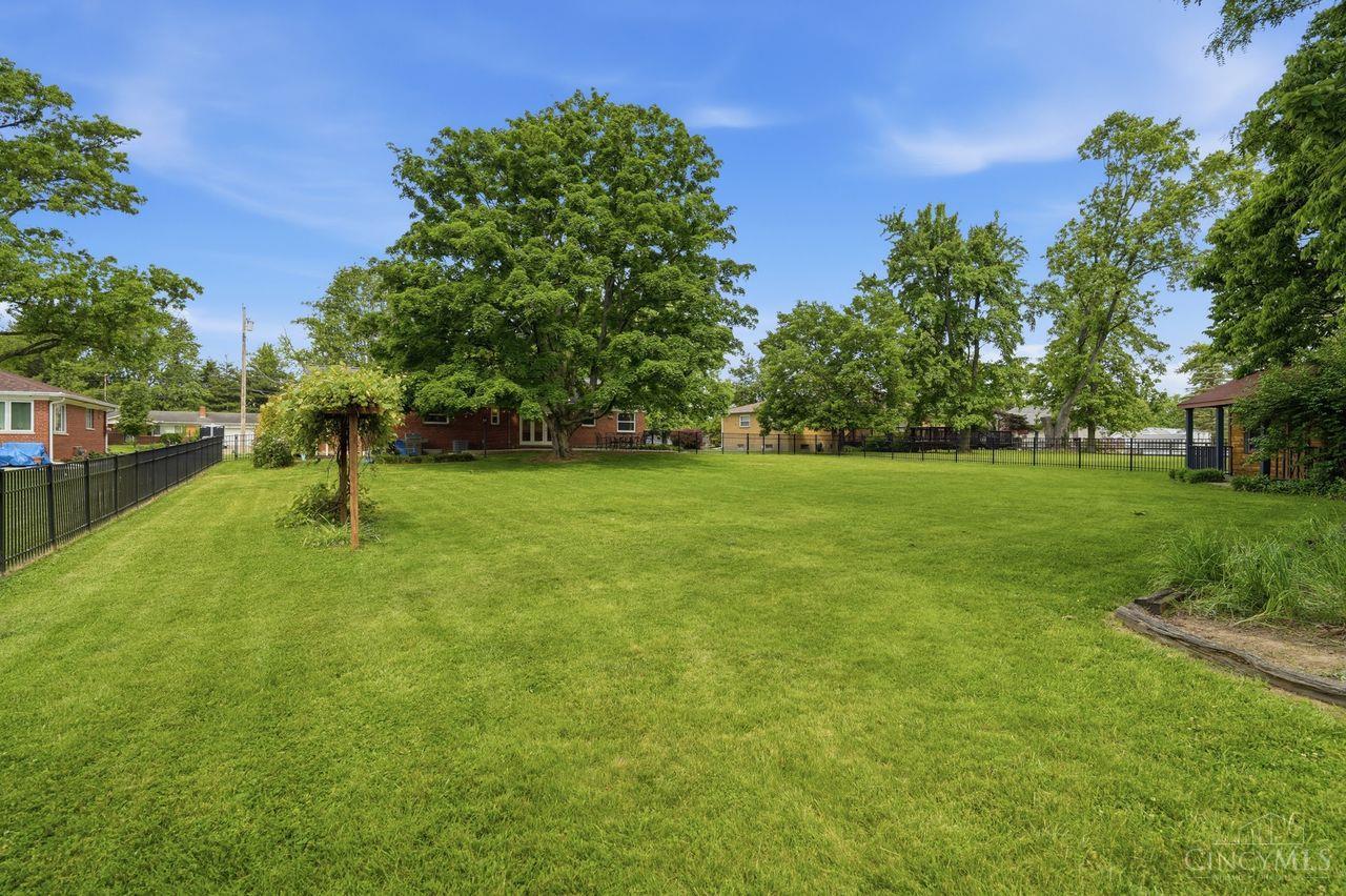 10250 Kerrianna Drive, Montgomery, OH, 45242 — photo 47