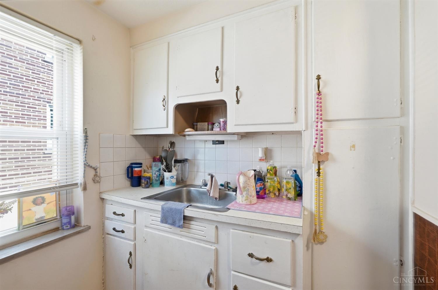27 Gahl Terrace, Reading, OH, 45215 — photo 11