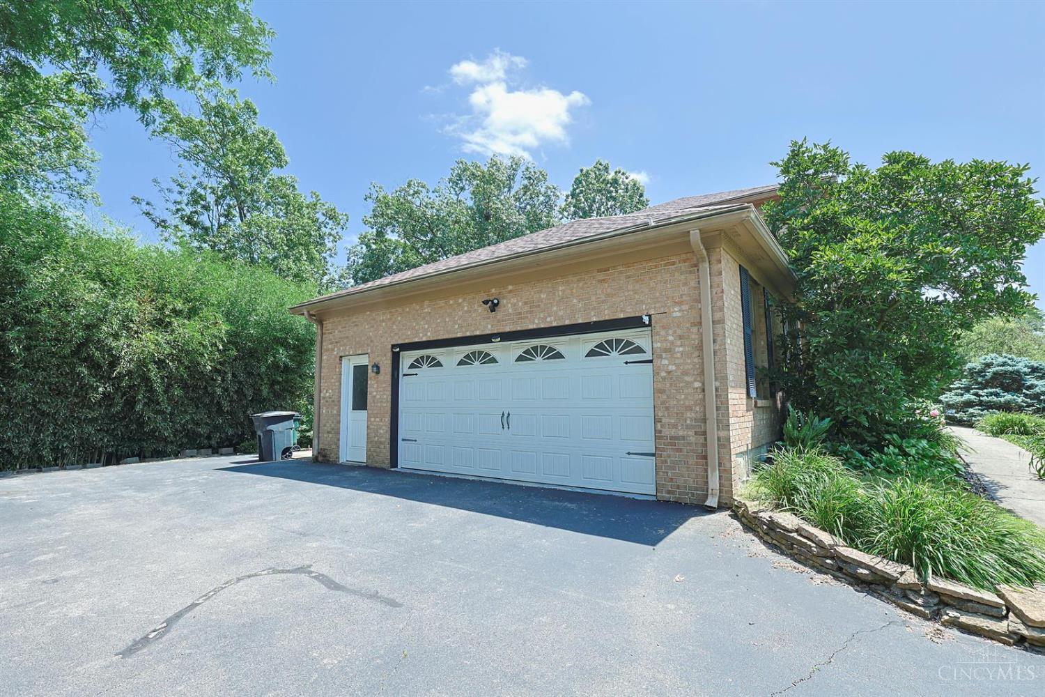 6202 Shadowhill Way, Miami Twp, OH, 45140 — photo 28