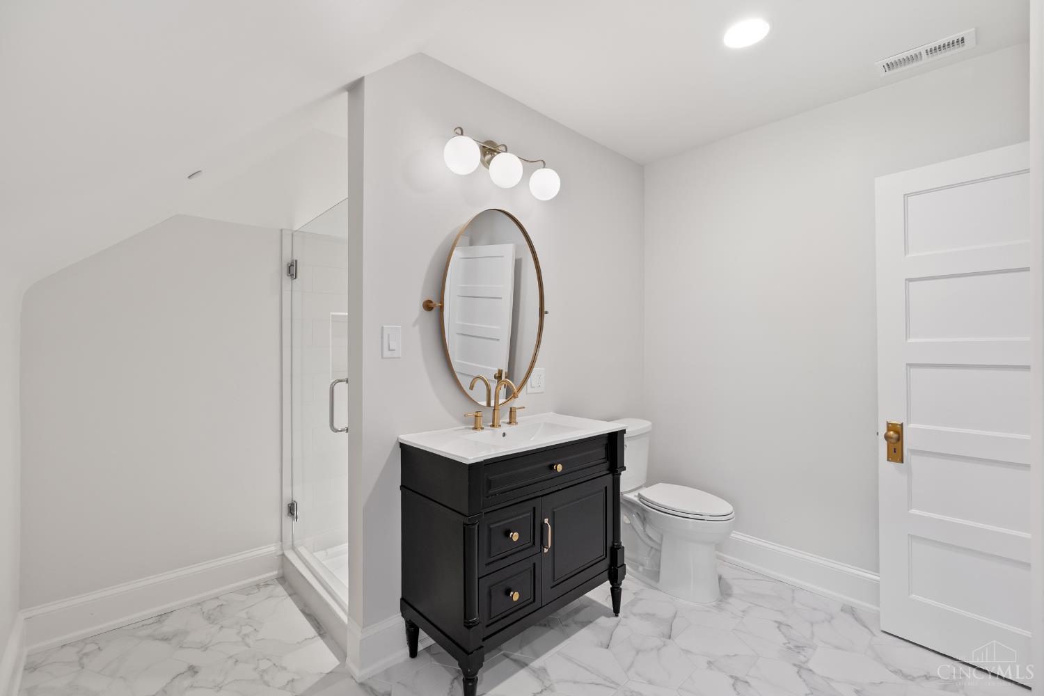 1028 Valley Lane, Cincinnati, OH, 45229 — photo 28