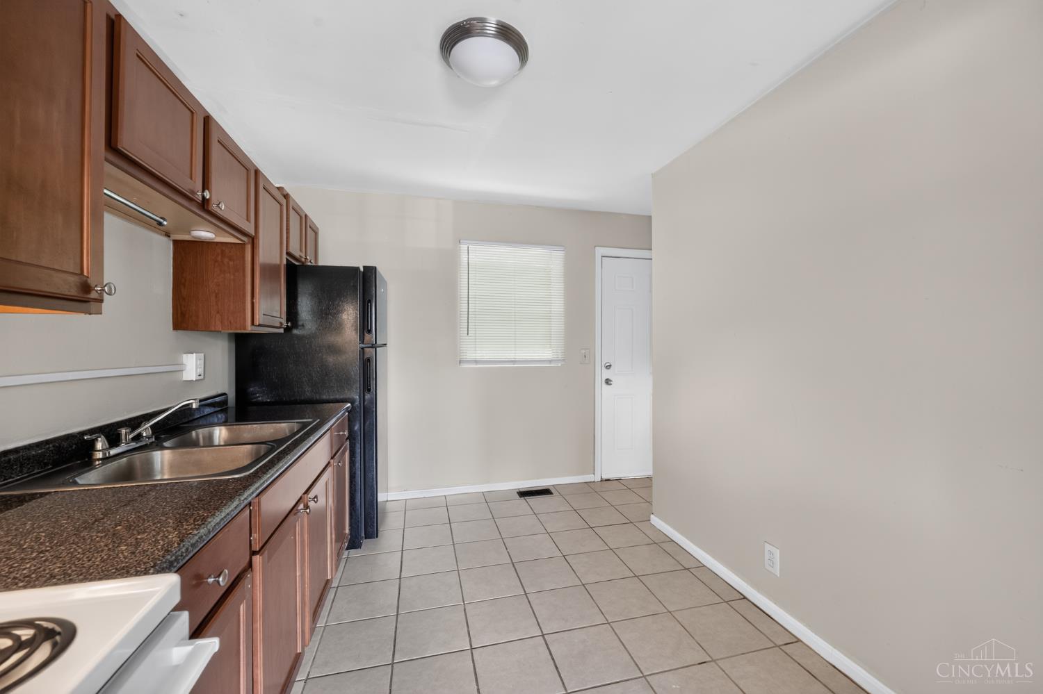 1910 Ashbrook Drive, Cincinnati, OH, 45238 — photo 9