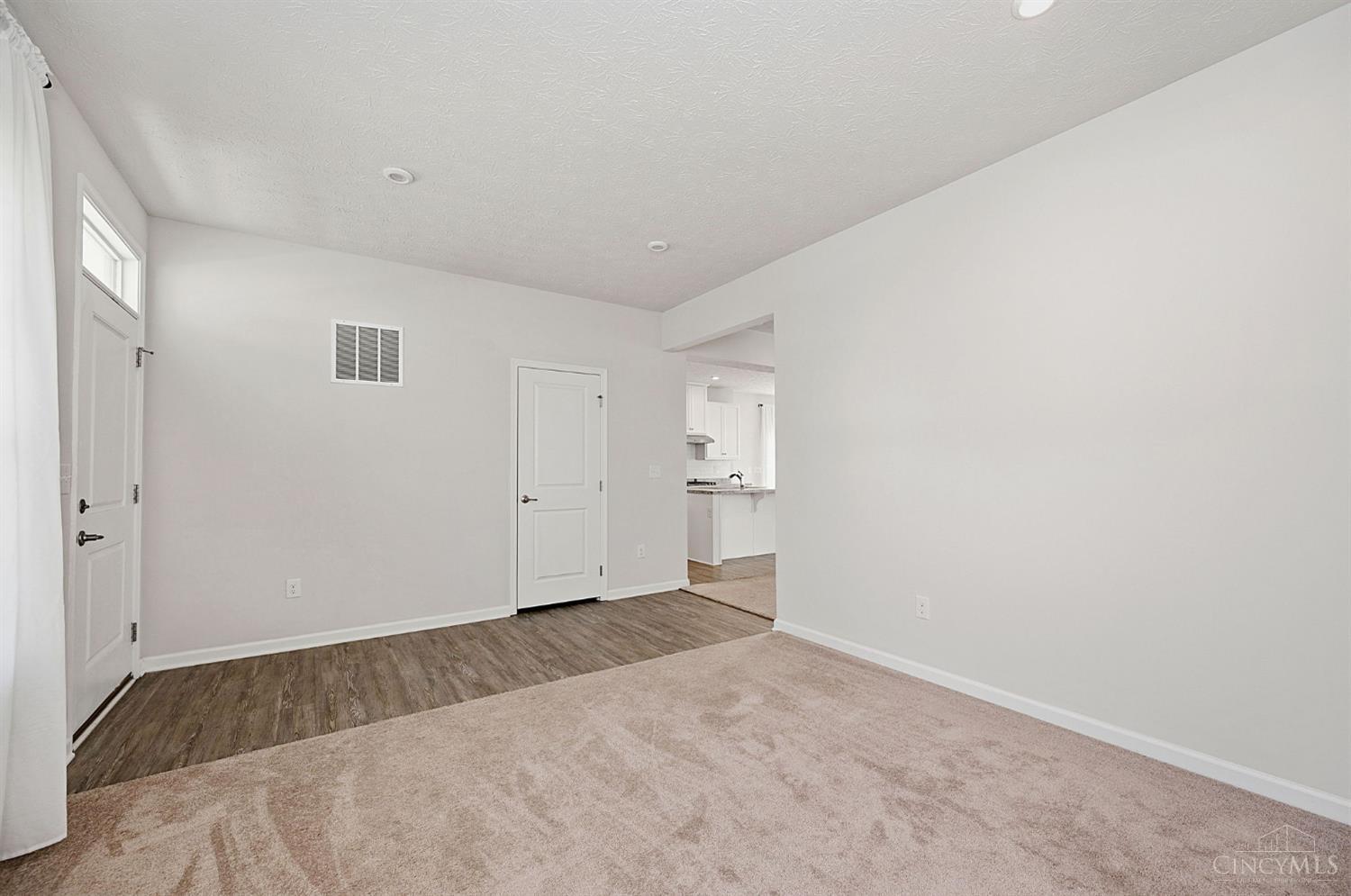 1364 Springfield Drive, Harrison, OH, 45030 — photo 9