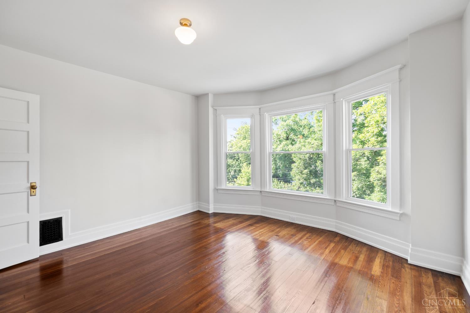 1028 Valley Lane, Cincinnati, OH, 45229 — photo 27