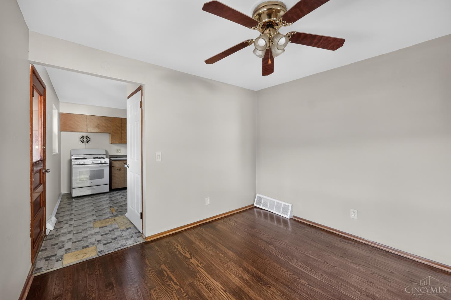 6633 Daly Road, Cincinnati, OH, 45224 — photo 14