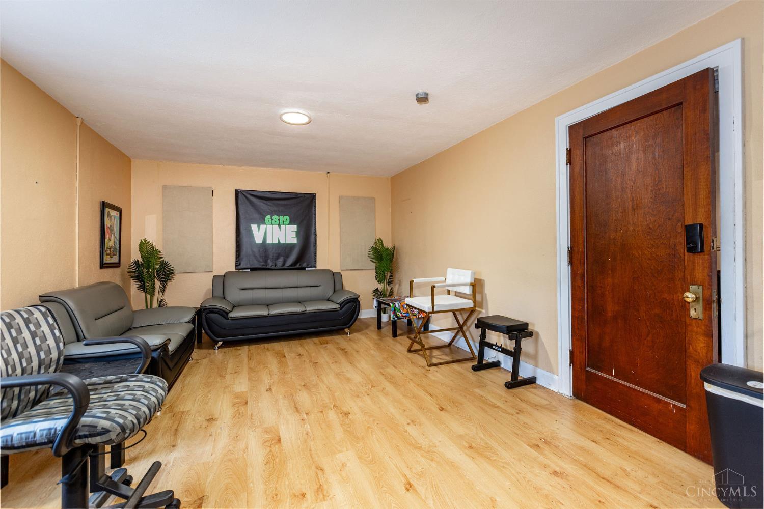 6819 Vine Street, Cincinnati, OH, 45216 — photo 37