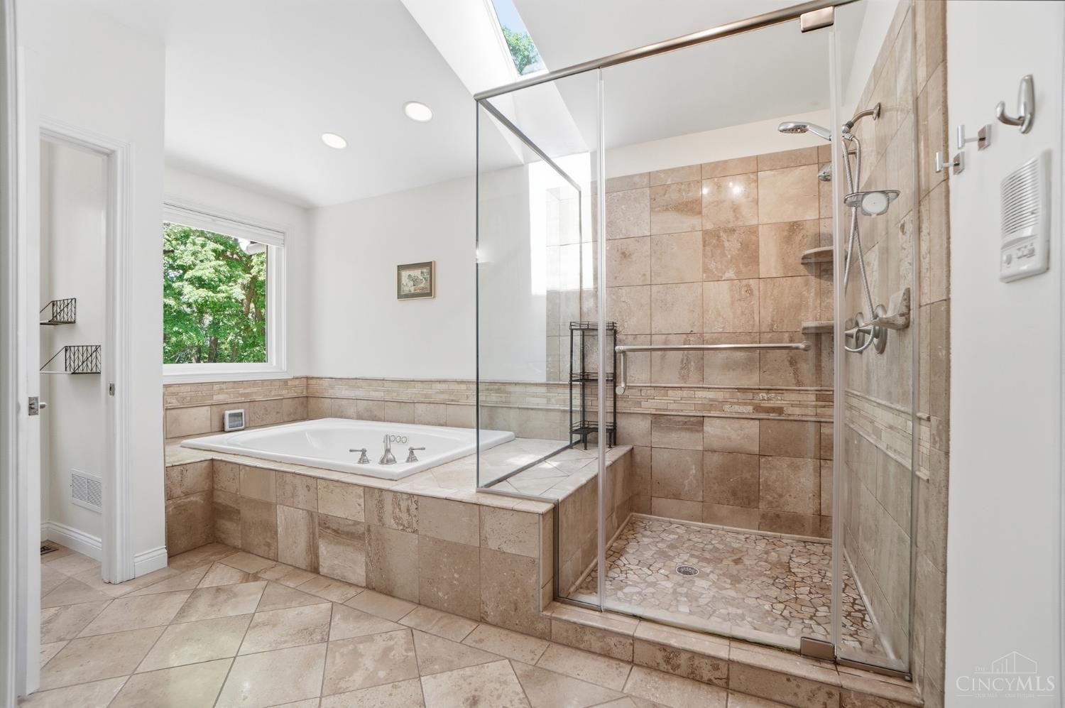 9663 Lupine Drive, West Chester, OH, 45241 — photo 34