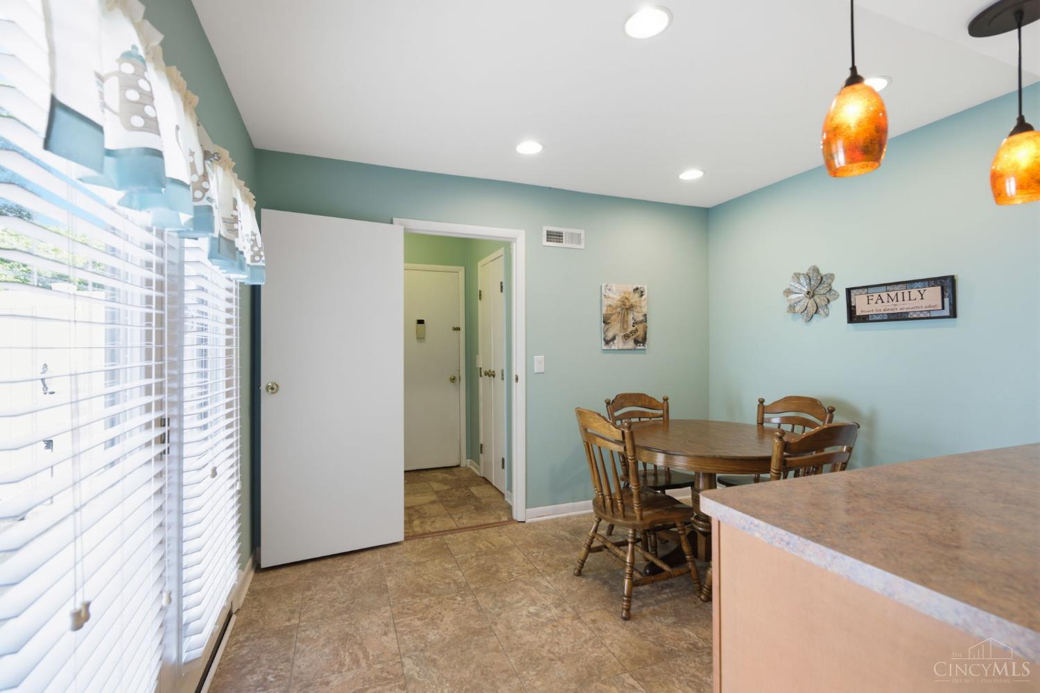 2 Boxwood Court, Springdale, OH, 45246 — photo 15