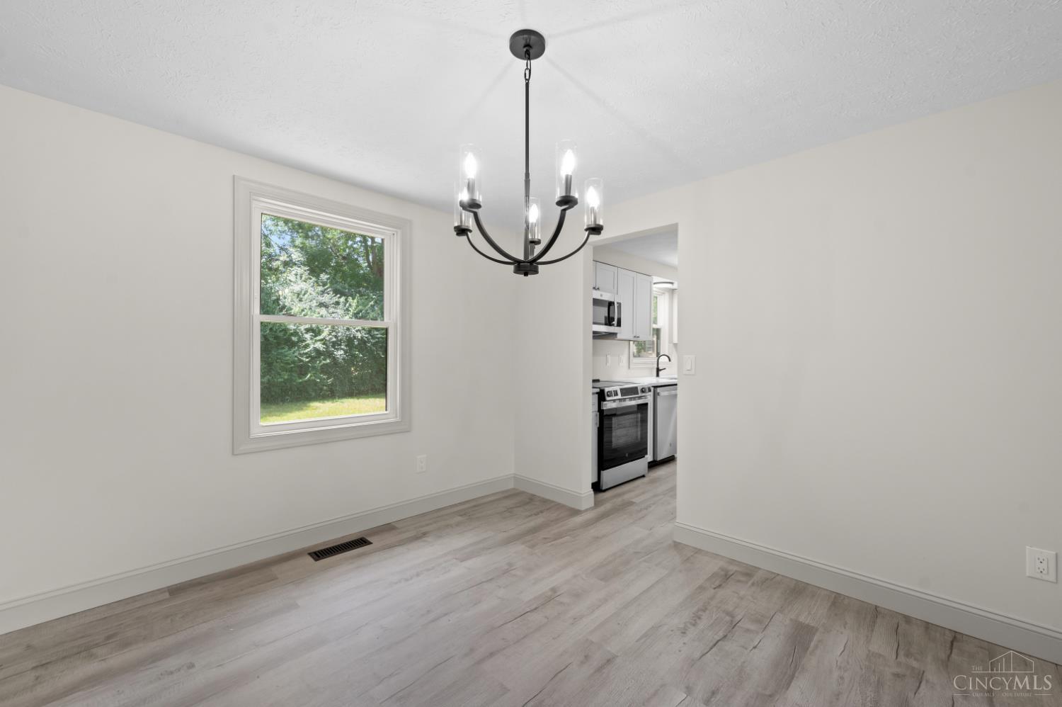 1581 Lemontree Drive, Forest Park, OH, 45240 — photo 6