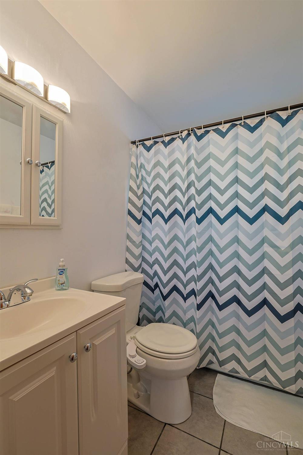 9168 Orangewood Drive, Colerain Twp, OH, 45231 — photo 16