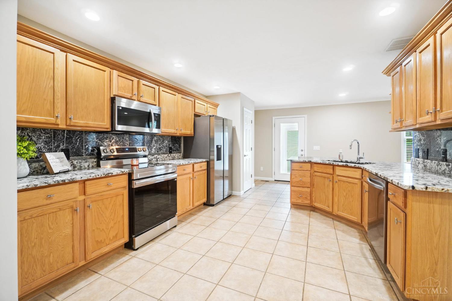 220 Auburn Meadows Court, Carlisle, OH, 45005 — photo 22