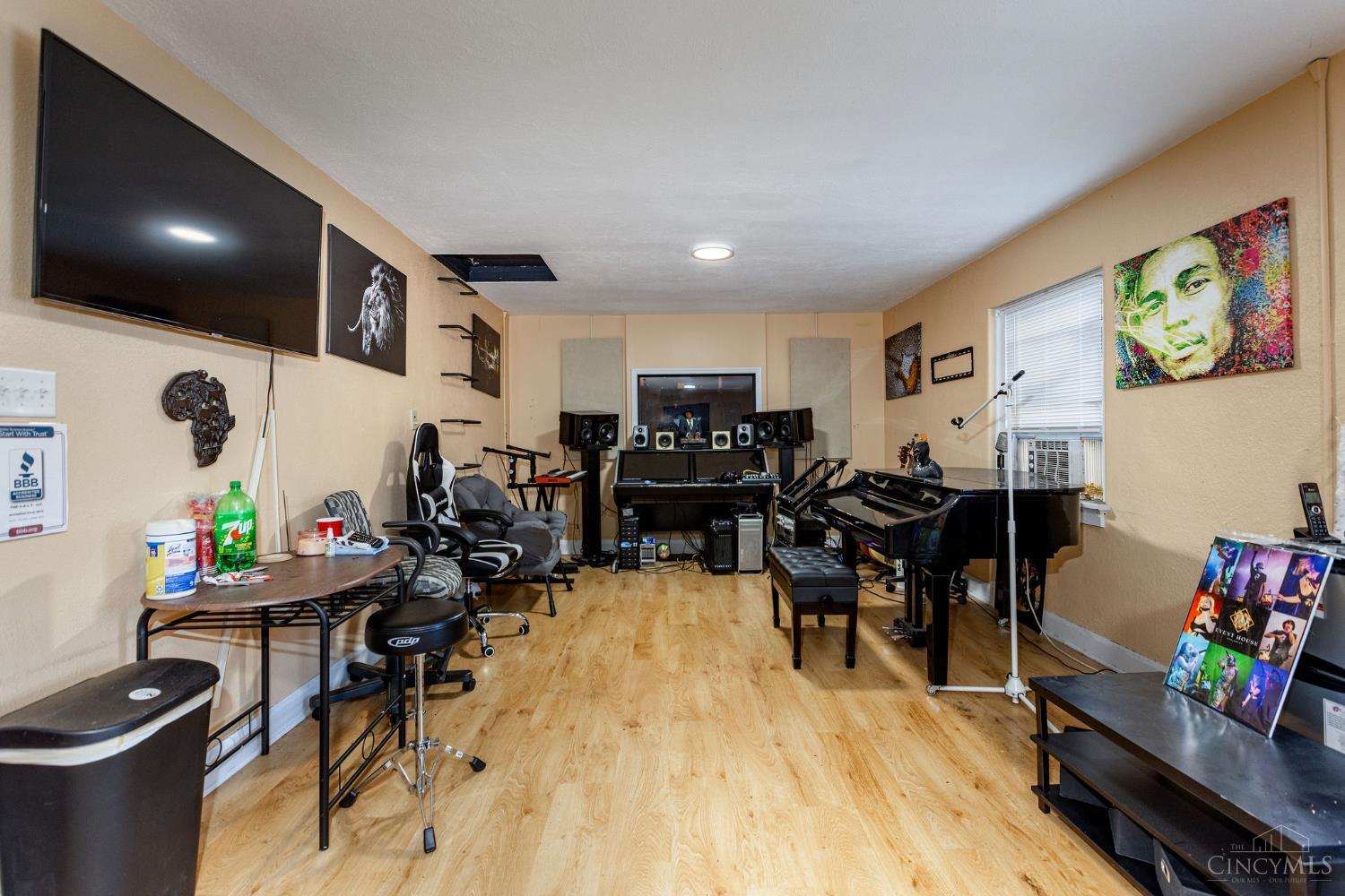 6819 Vine Street, Cincinnati, OH, 45216 — photo 36