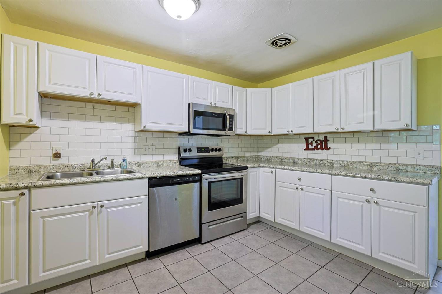 9168 Orangewood Drive, Colerain Twp, OH, 45231 — photo 7